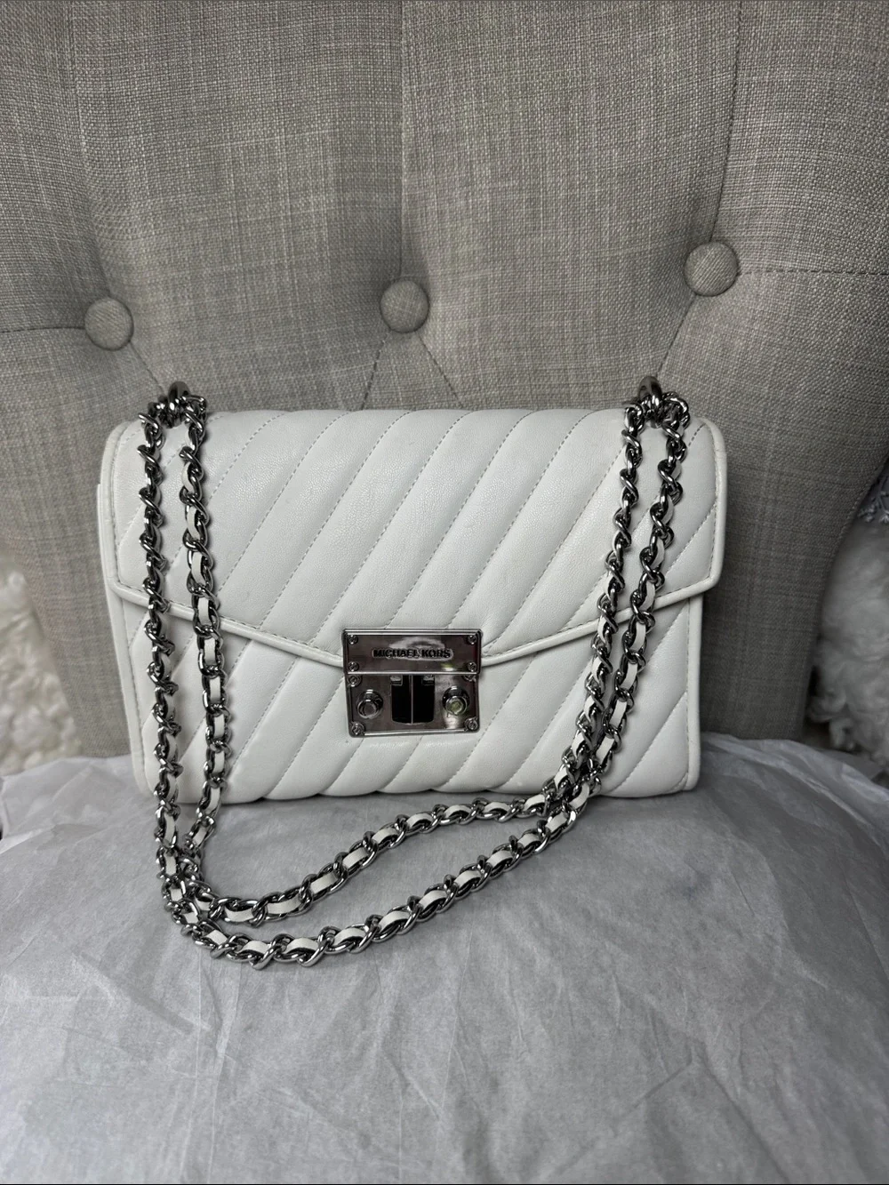 Michael Kors White Quilted Chain Shoulder Bag with Silver Hardware